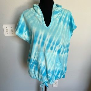 Blue tie-dye hooded shirt